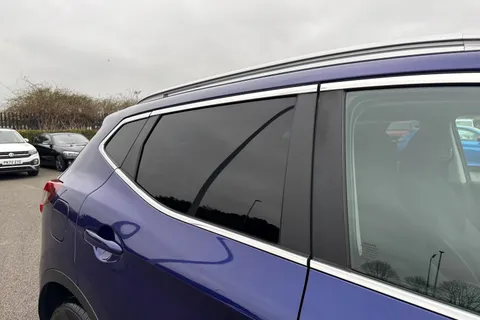 34 of 67 for Nissan Qashqai 1.3 DIG-T N-Connecta Euro 6 (s/s) 5dr