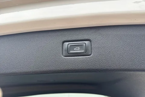 39 of 65 for Audi Q7 S line 50 TDI quattro 286 PS tiptronic