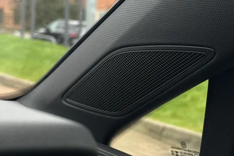 DY23VST Volkswagen Golf 1.5 eTSI MHEV R-Line DSG Euro 6 (s/s) 5dr Thumbnail #46