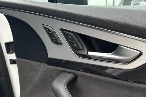 43 of 65 for Audi Q7 S line 50 TDI quattro 286 PS tiptronic