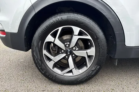FT71EFX Kia Sportage 1.6 GDi 2 Euro 6 (s/s) 5dr Thumbnail #12
