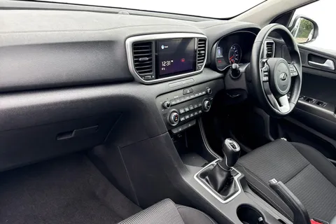 FT71EFX Kia Sportage 1.6 GDi 2 Euro 6 (s/s) 5dr Thumbnail #16