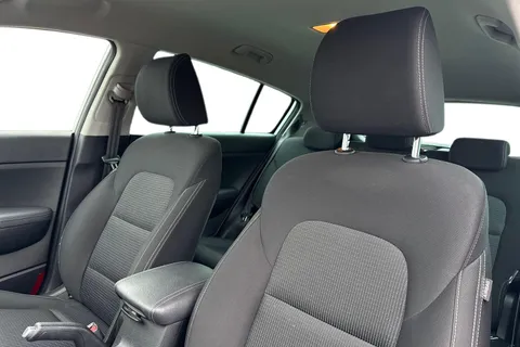 FT71EFX Kia Sportage 1.6 GDi 2 Euro 6 (s/s) 5dr Thumbnail #17