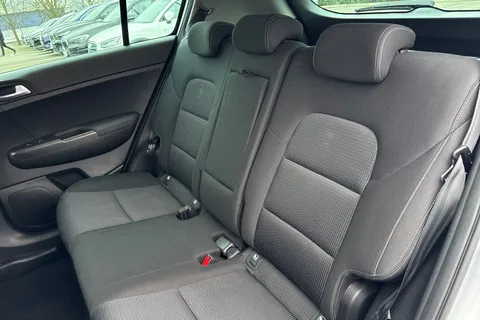 FT71EFX Kia Sportage 1.6 GDi 2 Euro 6 (s/s) 5dr Thumbnail #20