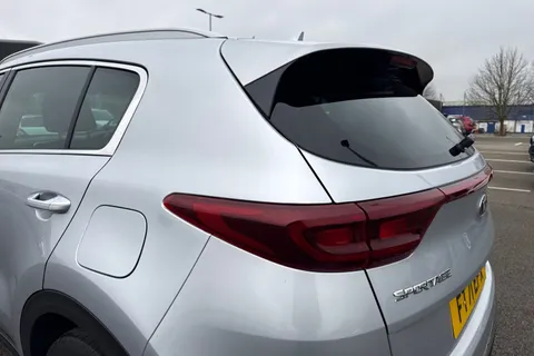 FT71EFX Kia Sportage 1.6 GDi 2 Euro 6 (s/s) 5dr Thumbnail #32