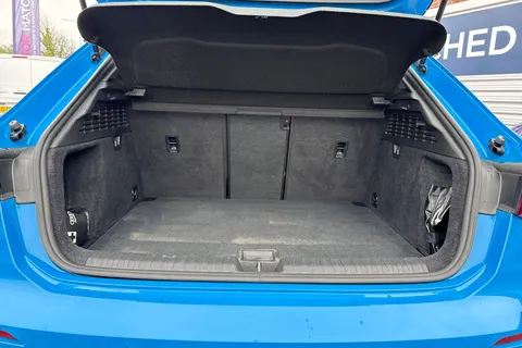 NJ21OYT Audi A3 1.5 TFSI 35 Edition 1 Sportback Euro 6 (s/s) 5dr Thumbnail #8