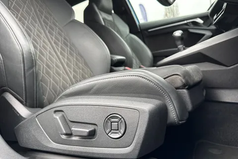 NJ21OYT Audi A3 1.5 TFSI 35 Edition 1 Sportback Euro 6 (s/s) 5dr Thumbnail #32