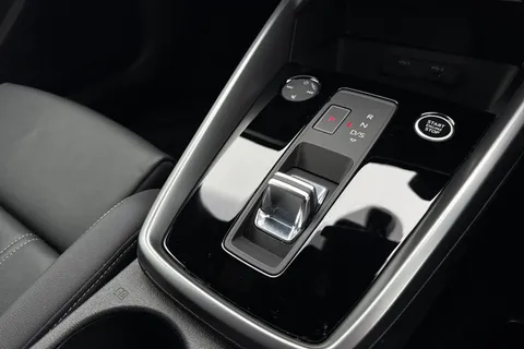 BL73FGZ Audi A3 Black Edition 35 TFSI 150 PS S tronic Thumbnail #24