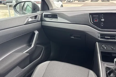 MK24LZT Volkswagen Taigo 1.0 TSI Life 5dr Thumbnail #16