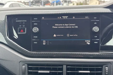 MK24LZT Volkswagen Taigo 1.0 TSI Life 5dr Thumbnail #36