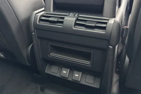 DW23FSP Land Rover Defender 110 3.0 D300 MHEV X-Dynamic HSE SUV 5dr Diesel Auto 4WD Euro 6 (s/s) (300 ps) Thumbnail #19