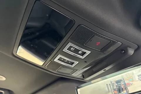 DW23FSP Land Rover Defender 110 3.0 D300 MHEV X-Dynamic HSE SUV 5dr Diesel Auto 4WD Euro 6 (s/s) (300 ps) Thumbnail #24