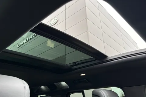 DW23FSP Land Rover Defender 110 3.0 D300 MHEV X-Dynamic HSE SUV 5dr Diesel Auto 4WD Euro 6 (s/s) (300 ps) Thumbnail #31