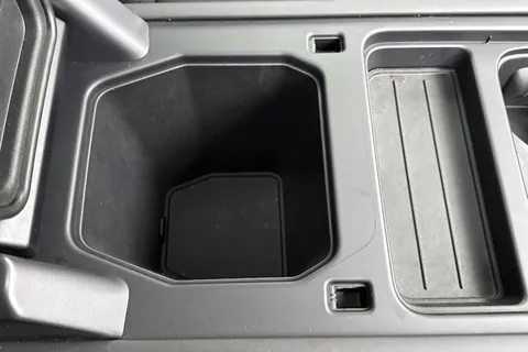 DW23FSP Land Rover Defender 110 3.0 D300 MHEV X-Dynamic HSE SUV 5dr Diesel Auto 4WD Euro 6 (s/s) (300 ps) Thumbnail #45