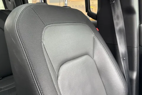 DW23FSP Land Rover Defender 110 3.0 D300 MHEV X-Dynamic HSE SUV 5dr Diesel Auto 4WD Euro 6 (s/s) (300 ps) Thumbnail #46