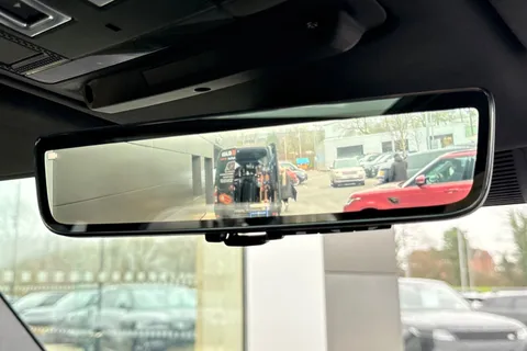 DW23FSP Land Rover Defender 110 3.0 D300 MHEV X-Dynamic HSE SUV 5dr Diesel Auto 4WD Euro 6 (s/s) (300 ps) Thumbnail #48