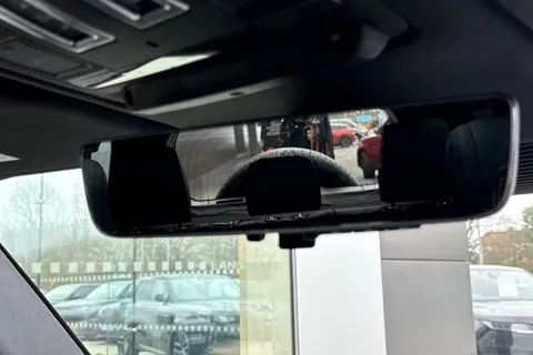 DW23FSP Land Rover Defender 110 3.0 D300 MHEV X-Dynamic HSE SUV 5dr Diesel Auto 4WD Euro 6 (s/s) (300 ps) Thumbnail #49