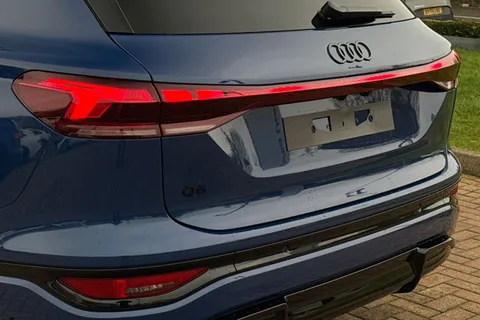 Audi Q6 E-Tron 100kWh Performance Edition 1 SUV 5dr Electric Auto (306 ps) Thumbnail #8