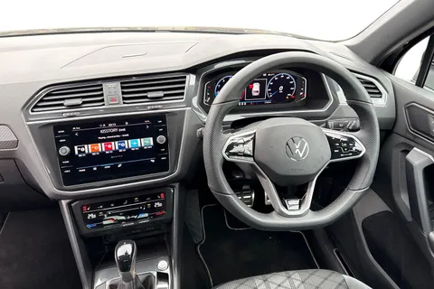 AK21CYC Volkswagen Tiguan 1.5 TSI 150 R-Line 5dr DSG Thumbnail #19