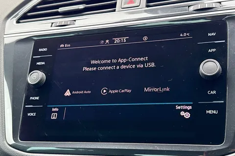 AK21CYC Volkswagen Tiguan 1.5 TSI 150 R-Line 5dr DSG Thumbnail #31