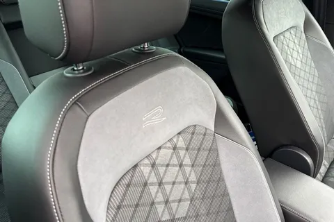 AK21CYC Volkswagen Tiguan 1.5 TSI 150 R-Line 5dr DSG Thumbnail #37