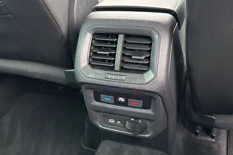 AK21CYC Volkswagen Tiguan 1.5 TSI 150 R-Line 5dr DSG Thumbnail #39