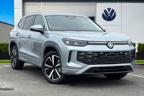  Volkswagen Tayron 1.5 eTSI MHEV Elegance DSG Euro 6 (s/s) 5dr Thumbnail #2