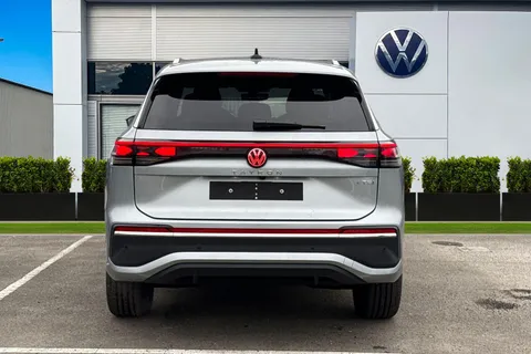  Volkswagen Tayron 1.5 eTSI MHEV Elegance DSG Euro 6 (s/s) 5dr Thumbnail #5
