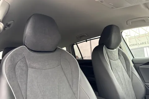  Volkswagen Tayron 1.5 eTSI MHEV Elegance DSG Euro 6 (s/s) 5dr Thumbnail #24