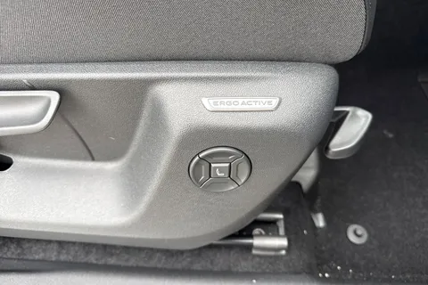  Volkswagen Tayron 1.5 eTSI MHEV Elegance DSG Euro 6 (s/s) 5dr Thumbnail #33