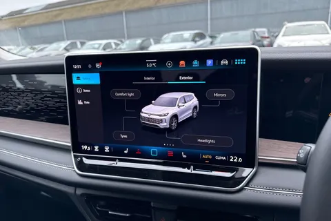  Volkswagen Tayron 1.5 eTSI MHEV Elegance DSG Euro 6 (s/s) 5dr Thumbnail #44