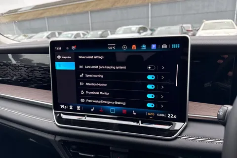  Volkswagen Tayron 1.5 eTSI MHEV Elegance DSG Euro 6 (s/s) 5dr Thumbnail #48