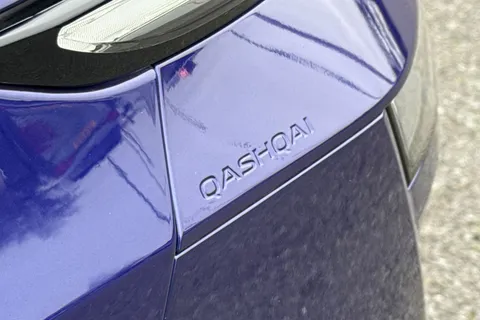 NU72VYO Nissan Qashqai 1.3 DIG-T MHEV N-Connecta Euro 6 (s/s) 5dr Thumbnail #32