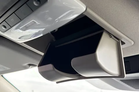 NU72VYO Nissan Qashqai 1.3 DIG-T MHEV N-Connecta Euro 6 (s/s) 5dr Thumbnail #48