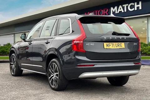 MF71URE Volvo Xc90 2.0 B5 MHEV Momentum Auto 4WD Euro 6 (s/s) 5dr Thumbnail #3