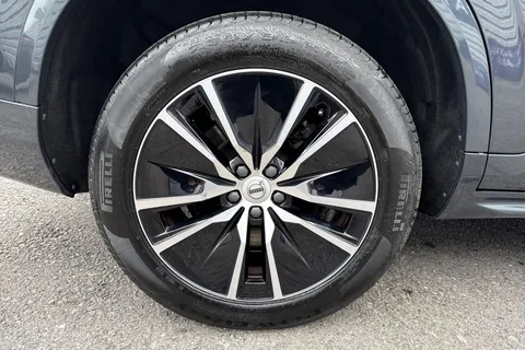 MF71URE Volvo Xc90 2.0 B5 MHEV Momentum Auto 4WD Euro 6 (s/s) 5dr Thumbnail #13