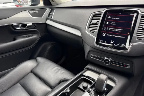 MF71URE Volvo Xc90 2.0 B5 MHEV Momentum Auto 4WD Euro 6 (s/s) 5dr Thumbnail #21