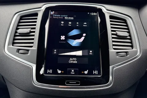 MF71URE Volvo Xc90 2.0 B5 MHEV Momentum Auto 4WD Euro 6 (s/s) 5dr Thumbnail #23