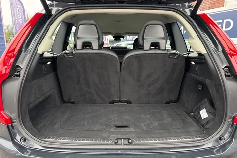 MF71URE Volvo Xc90 2.0 B5 MHEV Momentum Auto 4WD Euro 6 (s/s) 5dr Thumbnail #38