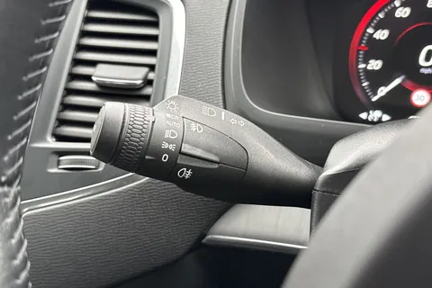 MF71URE Volvo Xc90 2.0 B5 MHEV Momentum Auto 4WD Euro 6 (s/s) 5dr Thumbnail #51