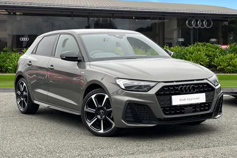 SA74OCV Audi A1 Black Edition 25 TFSI 95 PS S tronic Thumbnail #2