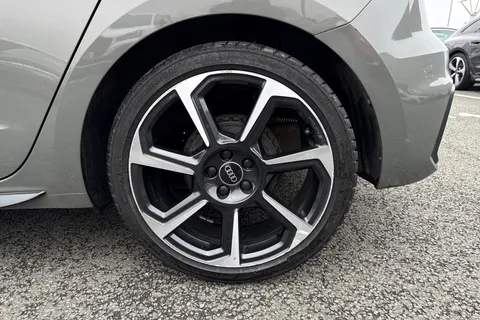 SA74OCV Audi A1 Black Edition 25 TFSI 95 PS S tronic Thumbnail #13