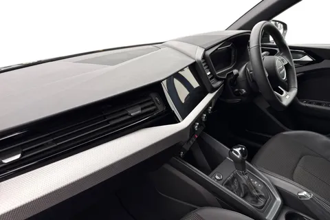 SA74OCV Audi A1 Black Edition 25 TFSI 95 PS S tronic Thumbnail #16