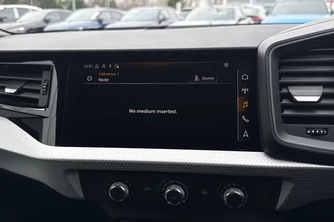 SA74OCV Audi A1 Black Edition 25 TFSI 95 PS S tronic Thumbnail #37