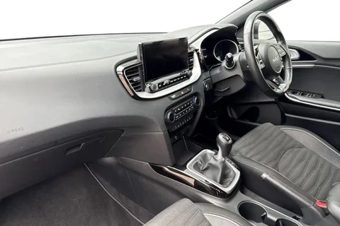 WN22YYP Kia Ceed 1.5 T-GDi GT-Line Euro 6 (s/s) 5dr Thumbnail #16