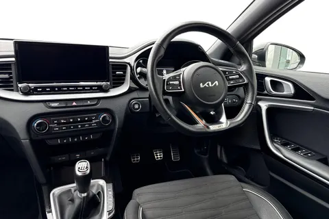 WN22YYP Kia Ceed 1.5 T-GDi GT-Line Euro 6 (s/s) 5dr Thumbnail #19