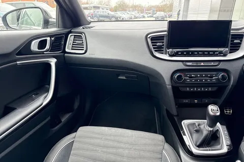 WN22YYP Kia Ceed 1.5 T-GDi GT-Line Euro 6 (s/s) 5dr Thumbnail #21