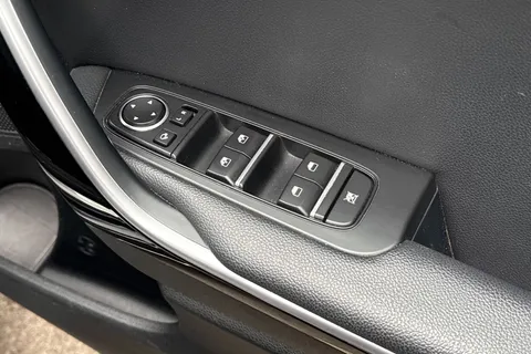 WN22YYP Kia Ceed 1.5 T-GDi GT-Line Euro 6 (s/s) 5dr Thumbnail #42