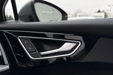 17 of 66 for Audi Q4 e-tron 40 Sport Auto 5dr 63kWh