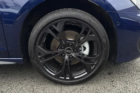 LR75DLJ Audi A3 Black Edition 40 TFSI e  204 PS S tronic Thumbnail #10